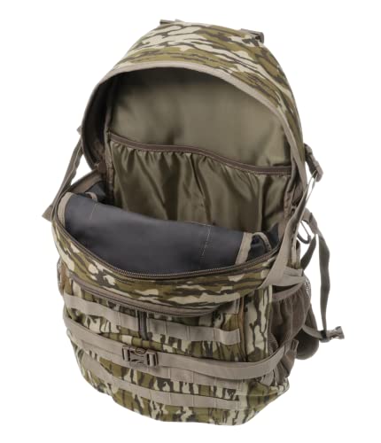 MUDDY Outdoors Pro 1300 backpack side pockets for quick-access essentials during treks