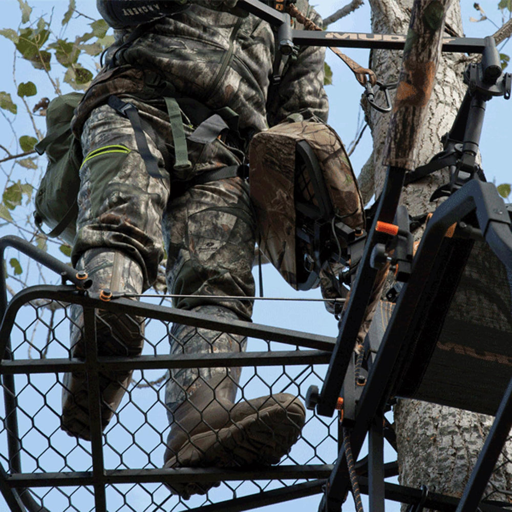 Flip-back footrest on Muddy Outfitter for quick position changes.