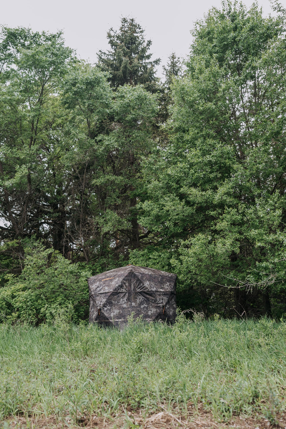 Muddy Prevue Evo Max upper and lower camo brush loops for natural foliage.