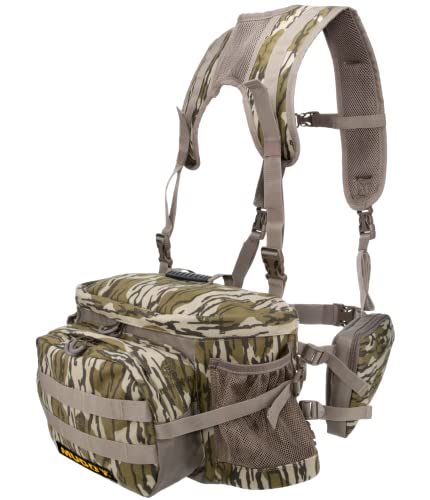 MUDDY Pro 500 lumbar pack front pocket offers quick-access storage.