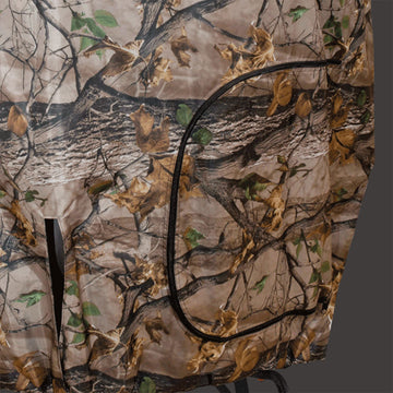 360-degree camouflage wrap from the MUDDY Roof Kit shields from wind.