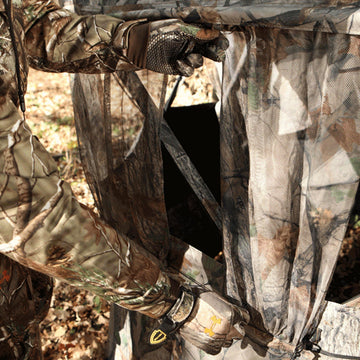 MUDDY VS360 carry tote makes transport to the hunting site easy