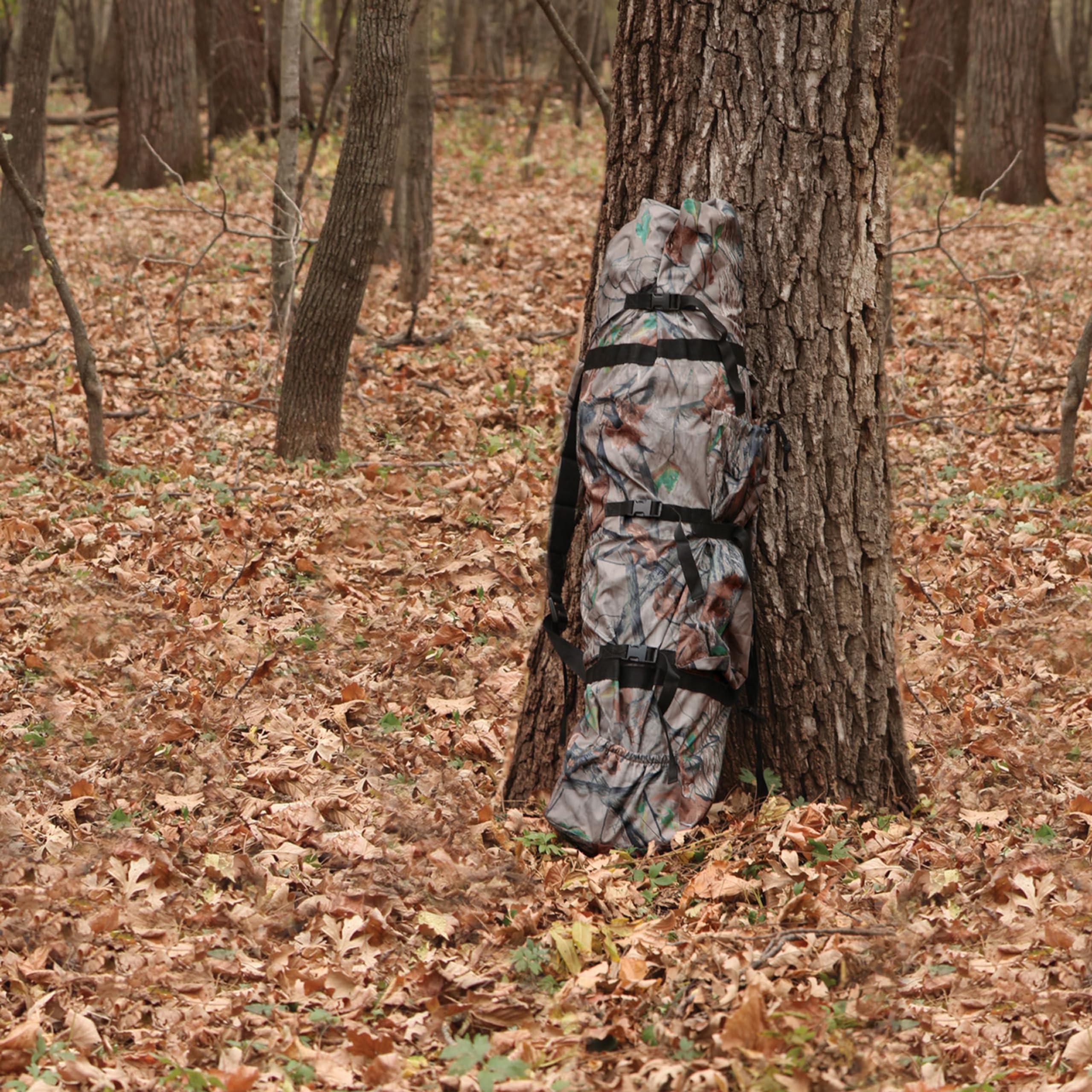 MUDDY VS360 nine steel stakes secure the blind on varied terrain