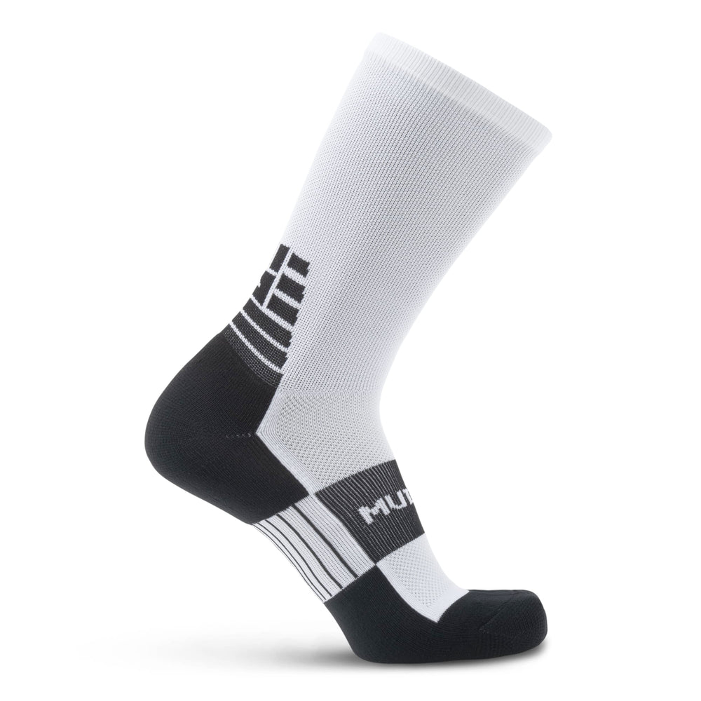 MudGear crew socks non-slip heel prevent slipping during activity.
