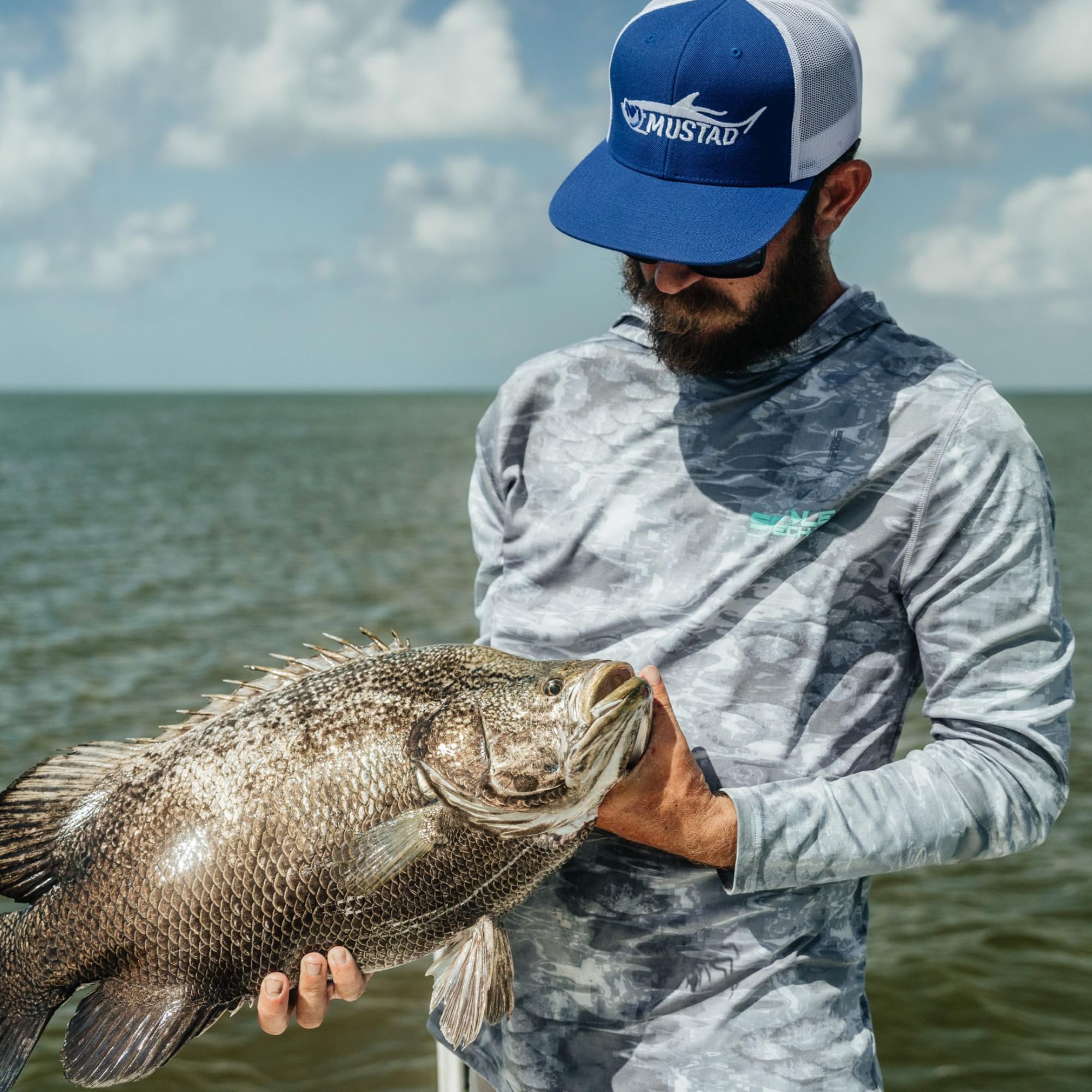 Mustad BlacktipH live bait rig tournament-ready and US-assembled for reliability.