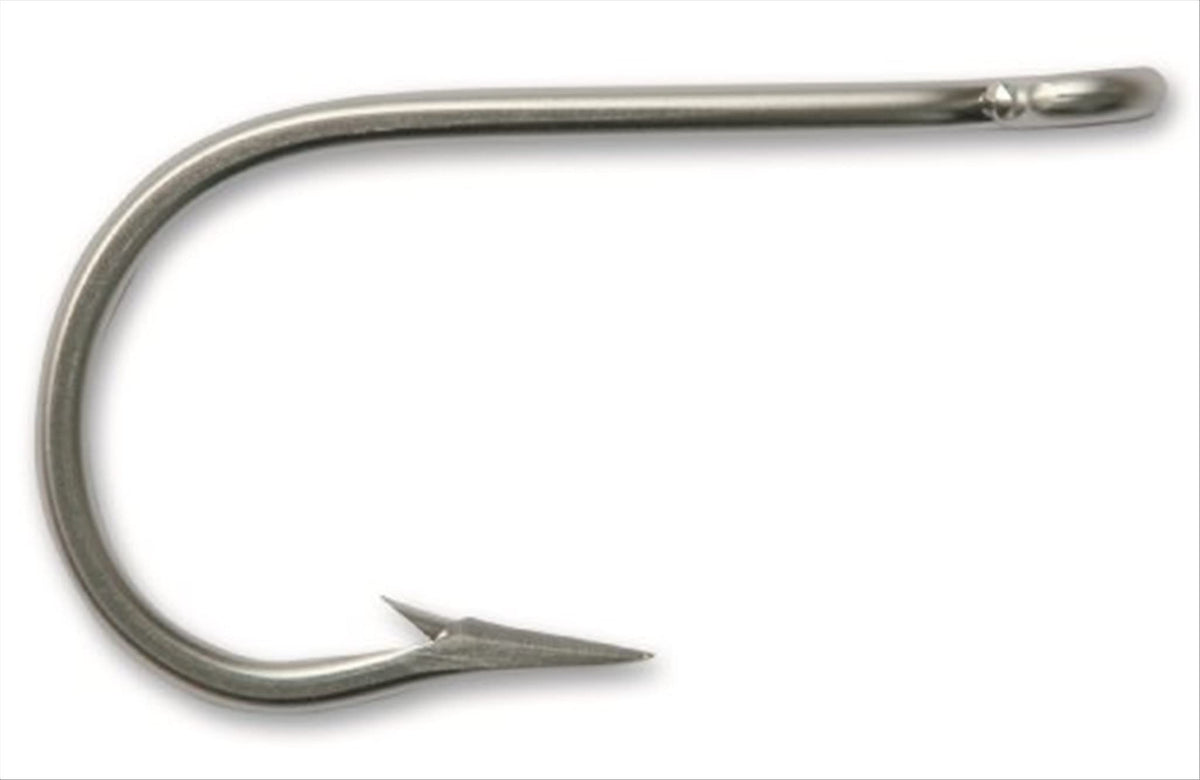 Mustad Sea Demon 9/0 hook with knife-edge long point improves penetration in saltwater fishing