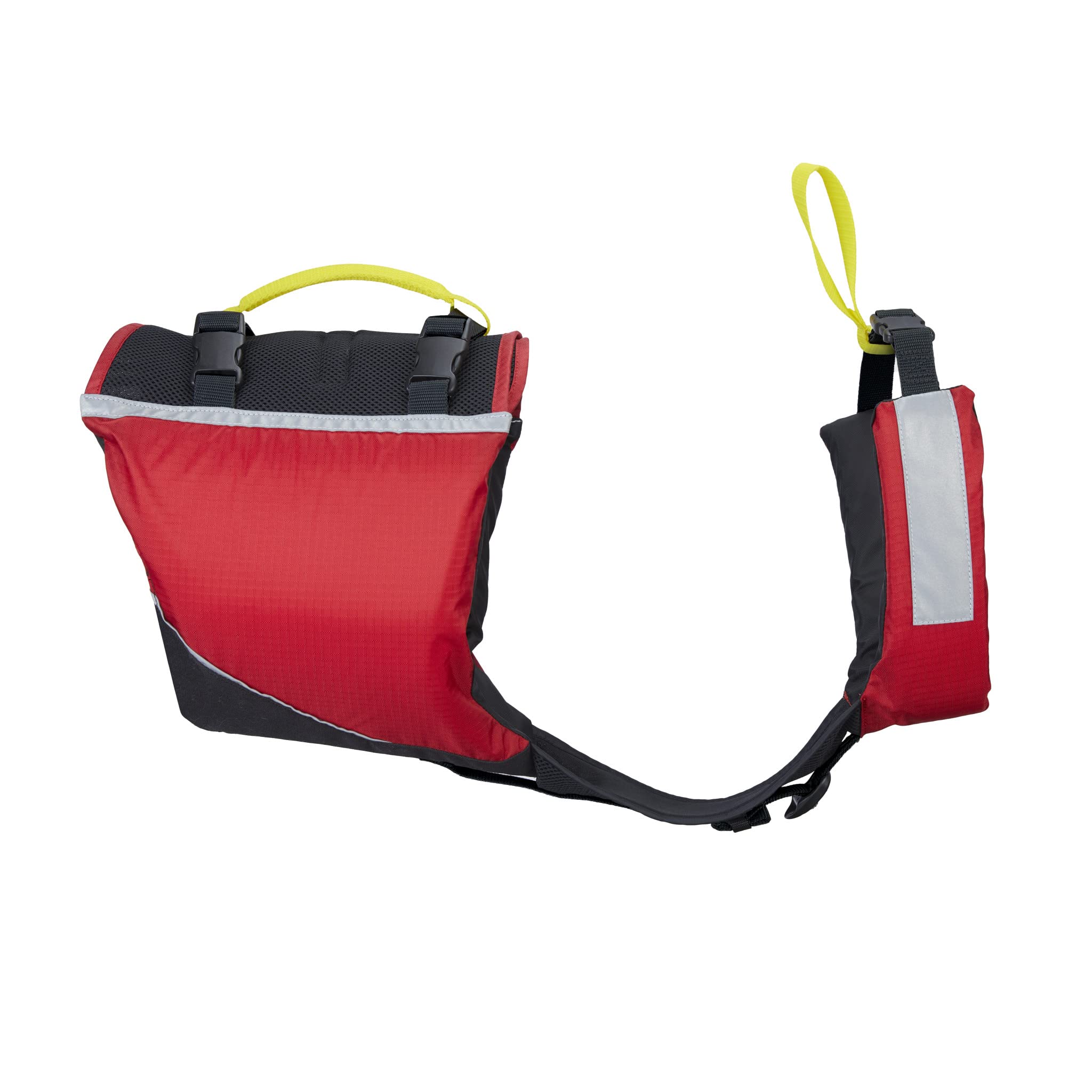 Back mesh panel on the Underdog PFD enhances breathability during play.