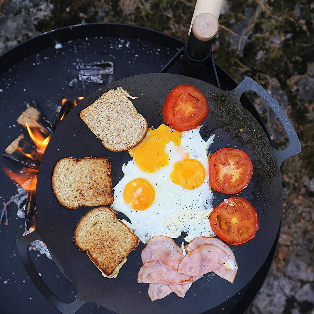 MUURIKKA griddle pan cold-pressed-steel emphasizes durable, lightweight construction.