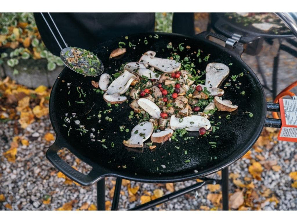 MUURIKKA griddle pan gas-grill-use enables quick, convenient outdoor grilling.