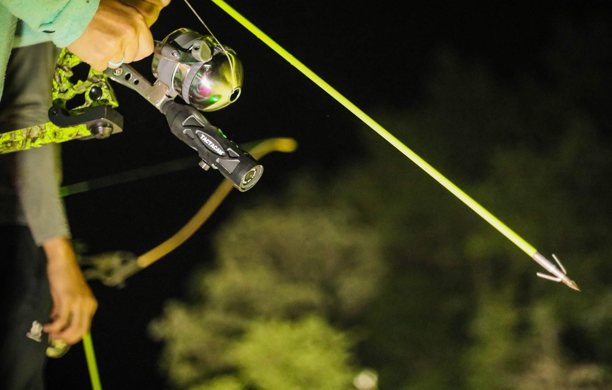 Muzzy Classic White Fish Arrow with Carp Point for controlled contact