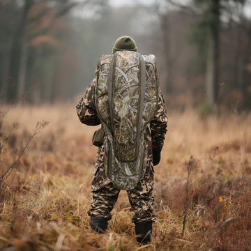MYDAYS 5mm padded close-up protecting crossbow from bumps during transport.