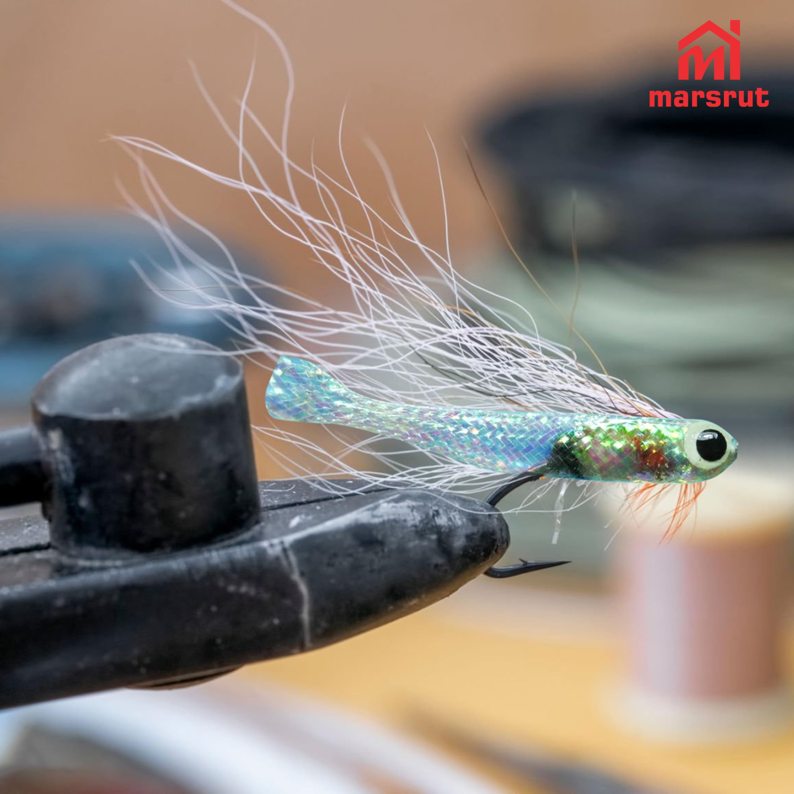 Holographic hollow round cord for fishing lures