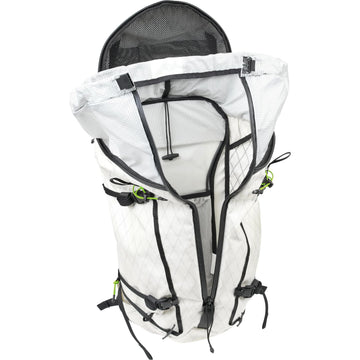 Mystery Ranch Scree 33 side view highlights load distribution for all-day comfort.