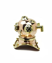 Nagina International brass diving helmet with glossy finish for refined home decor