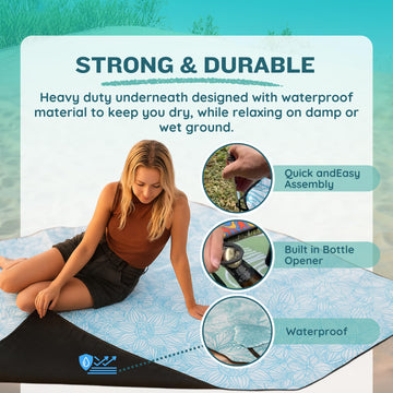 Nakie Picnic Blanket on the beach scene provides dry, comfortable seating.