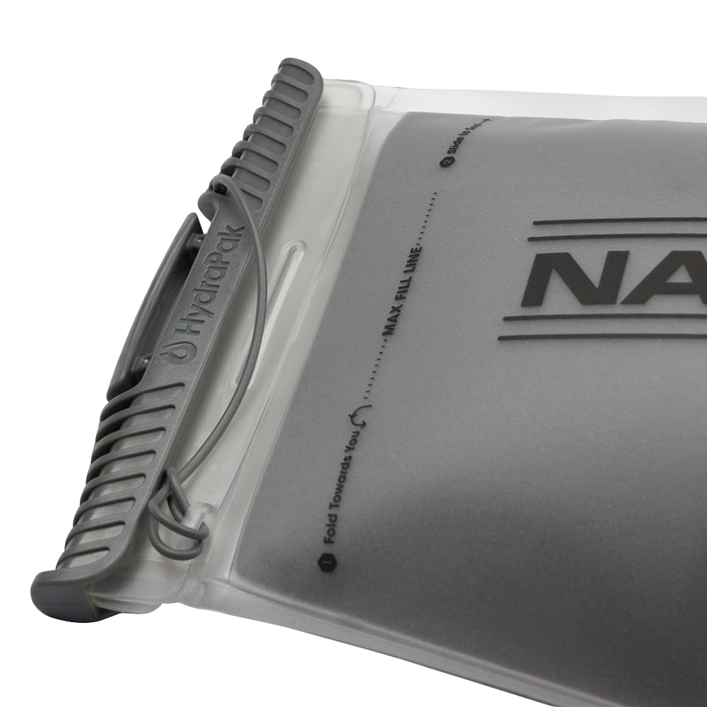 Nathan 1.6L bladder bite valve high-flow supports fast hydration