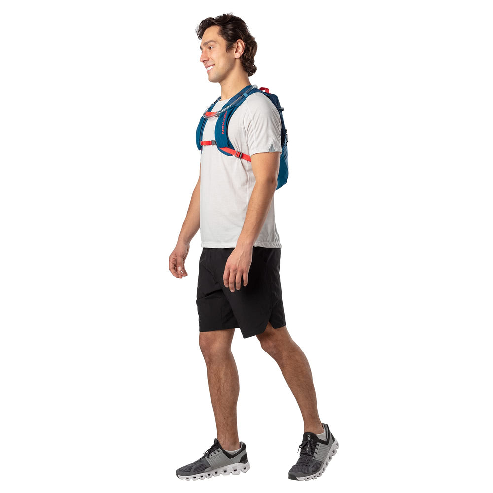 Nathan Crossover Pack marine blue 5L capacity supports hydration and light gear.
