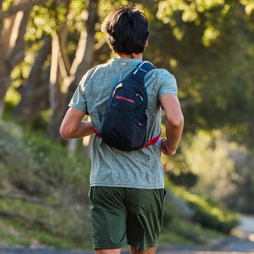 Nathan Limitless 8L 8-liter capacity supports carrying essentials