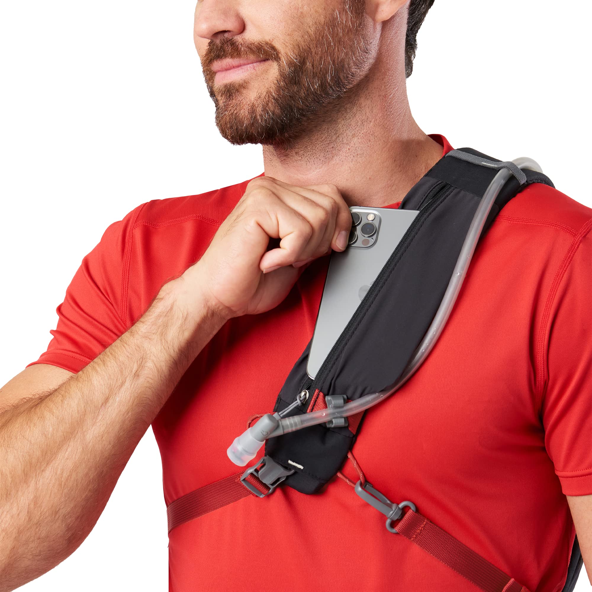 Nathan Limitless 8L adjustable fit ensures snug comfort