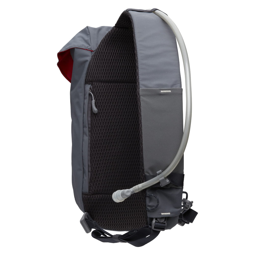 Nathan Limitless Sling side pockets keep keys and nutrition within reach.