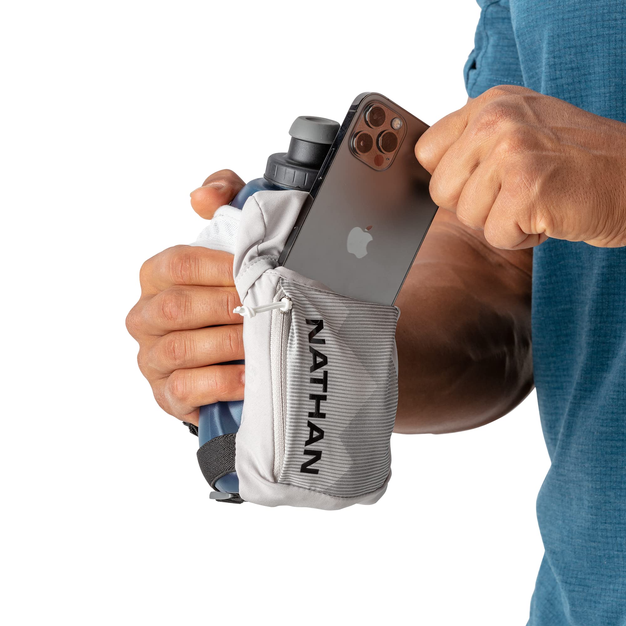 Nathan Quick Squeeze in motion shows lightweight comfort during training