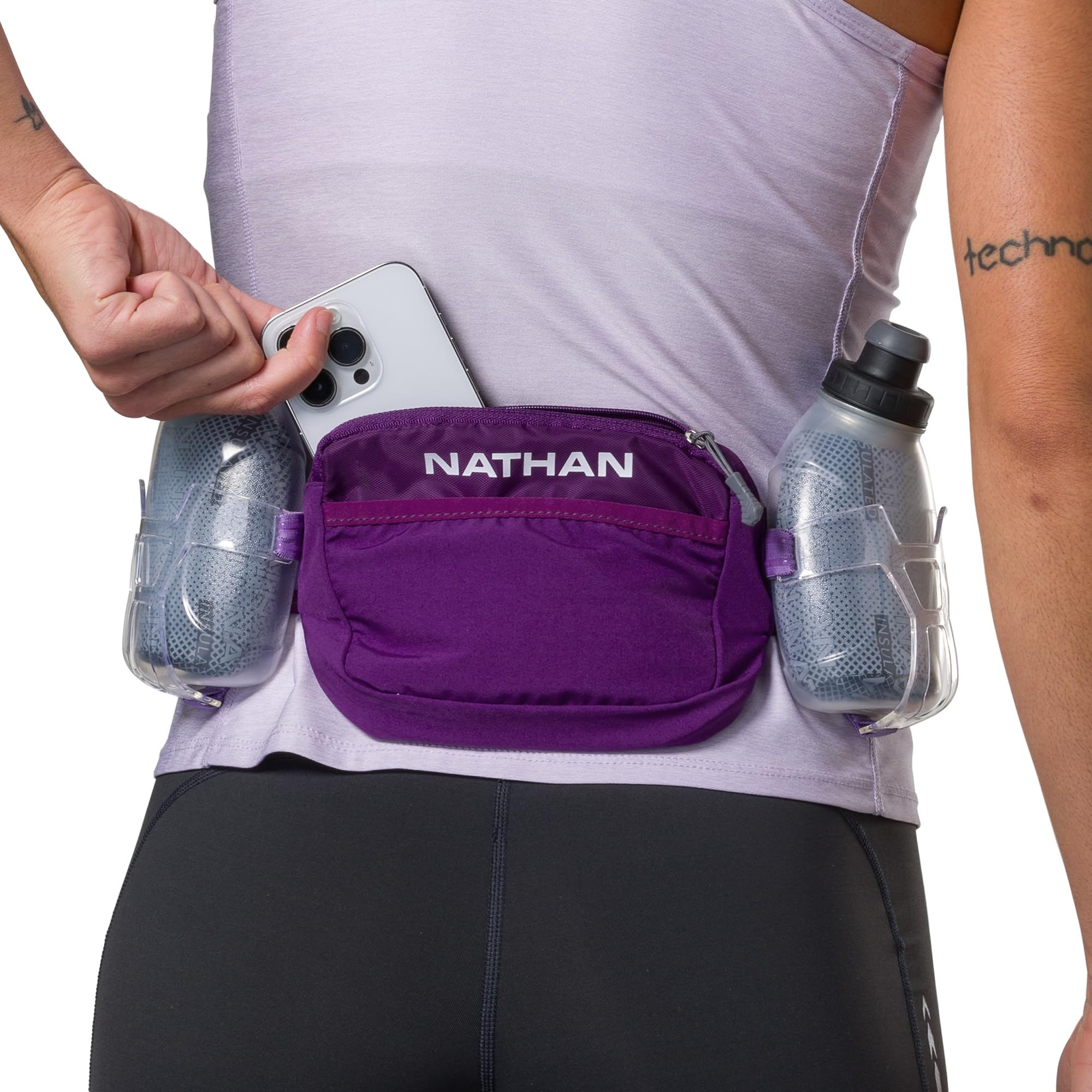 Nathan Trail Mix Plus exterior mesh pocket for quick-access essentials.