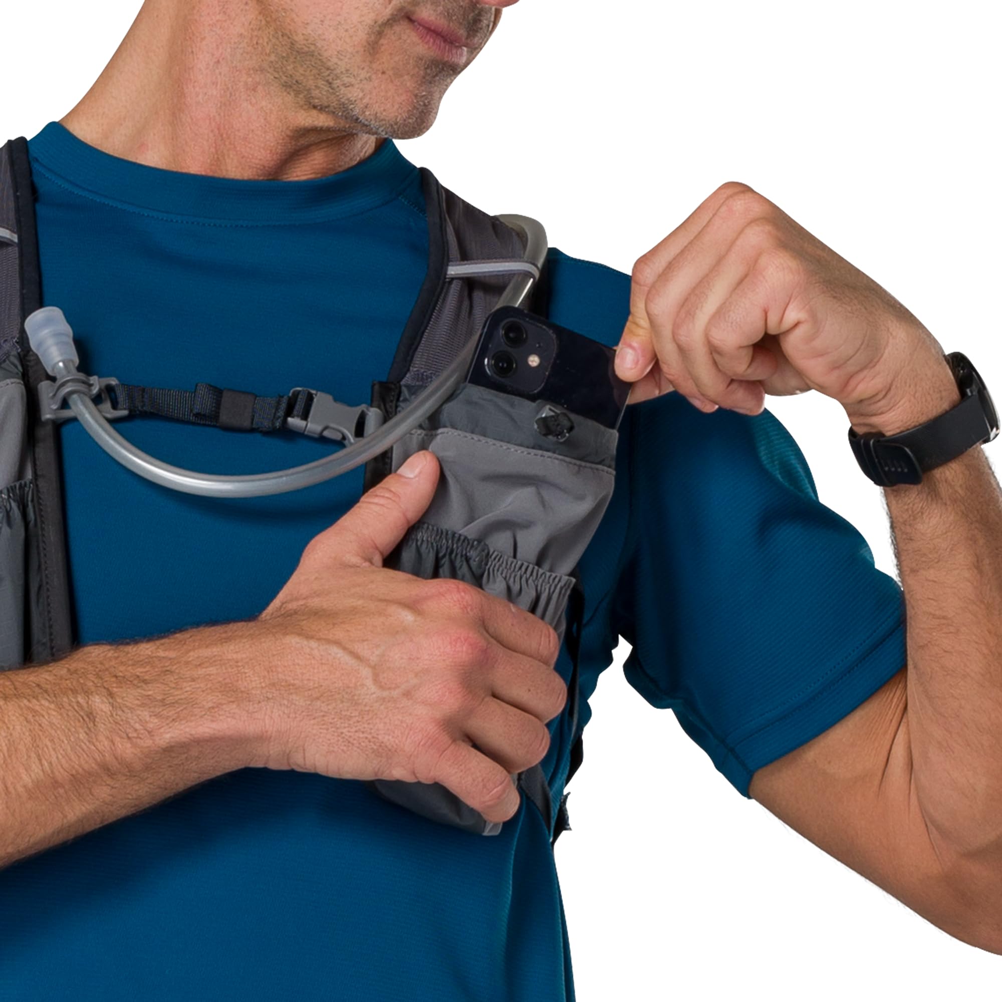 Nathan TrailMix includes a 2L hydration bladder for on-the-go drinking