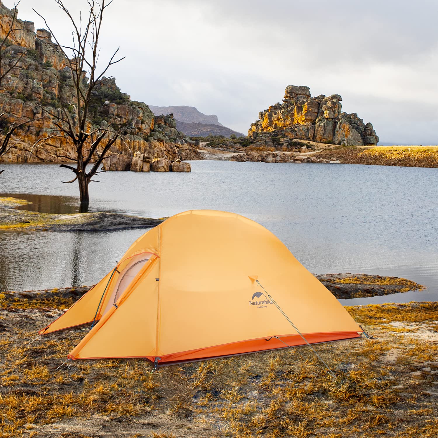 Naturehike Cloud-Up 2-person tent footprint included protects the floor