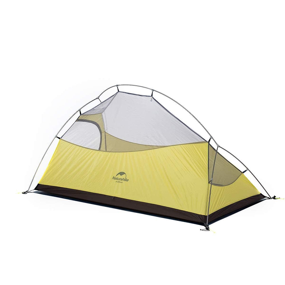 Naturehike Cloud-Up freestanding-design demonstrates stability without staking.