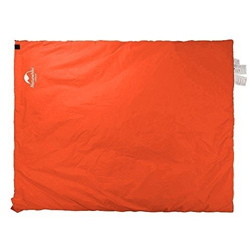 Naturehike sleeping bag 80g/m2 imitation silk cotton fill provides warmth and softness.