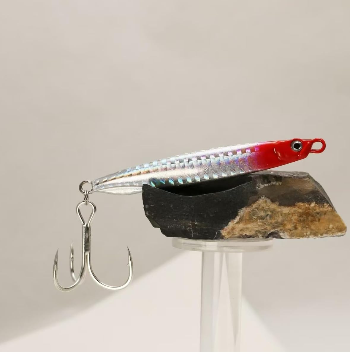 Navicatch striped-bass-red-jig-east-coast demonstrates powerful sinking action for bass fishing
