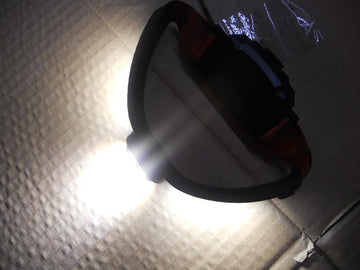 NEBO CurvBeam 600 lightweight design reduces fatigue during wear.