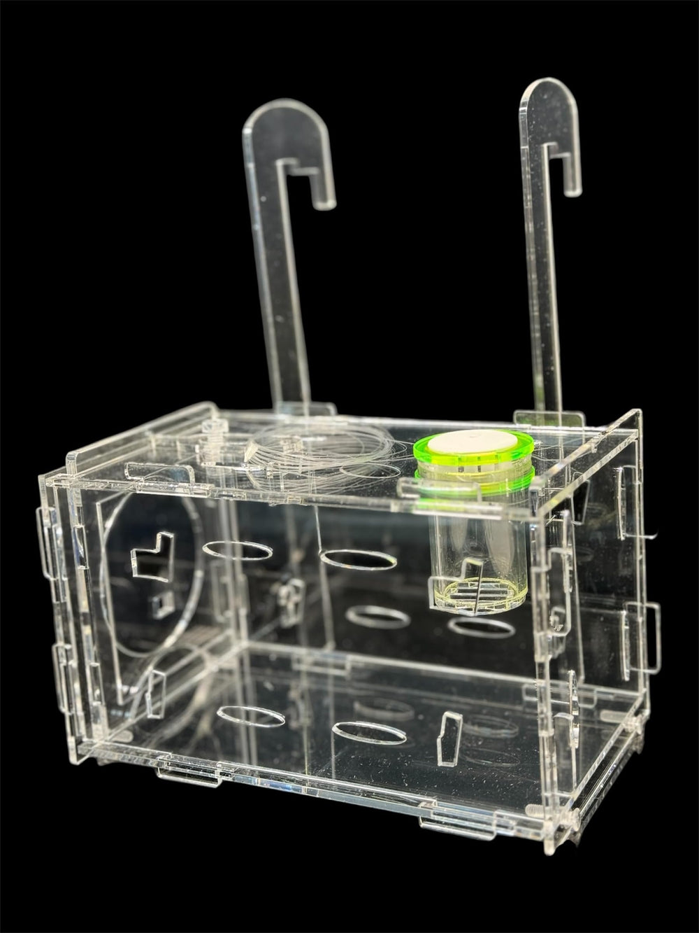 Nelson's Acrylic Works medium fish trap, 7 x 4 x 4 inches