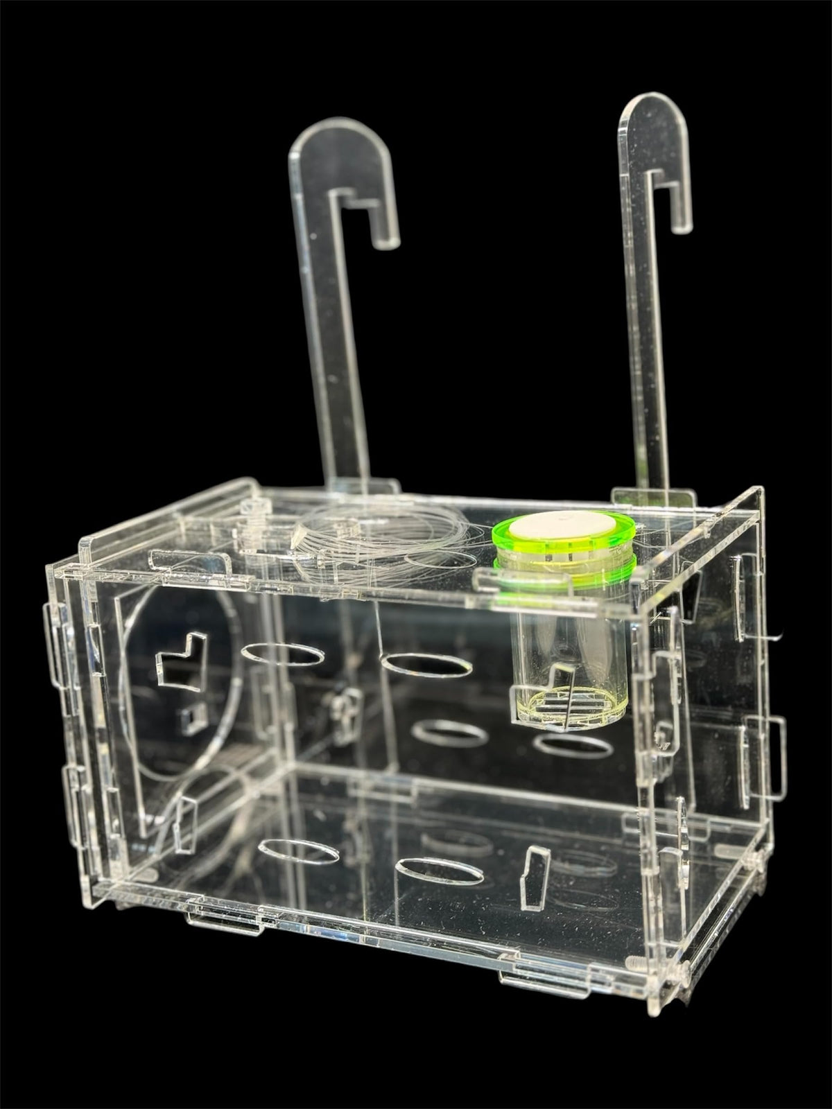 Nelson's Acrylic Works medium fish trap, 7 x 4 x 4 inches