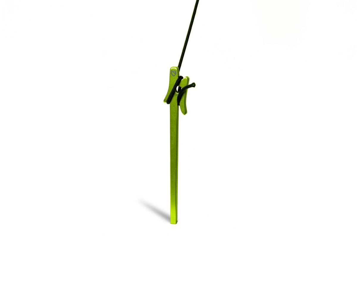 NEMO Airpin stake with smart lock system enables quick, knots-free setup.