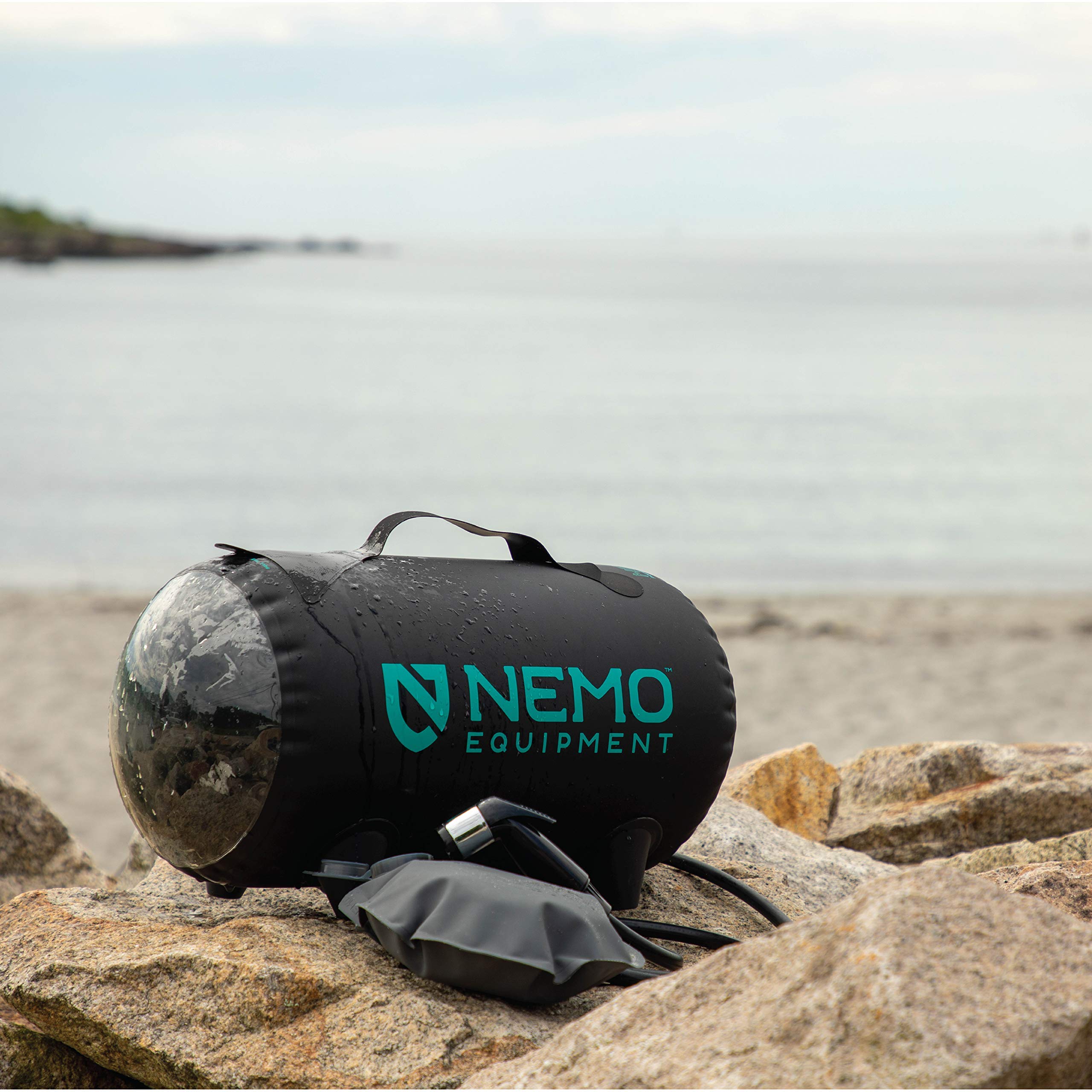 Nemo Helio foot pump pressurizes water for continuous spray.