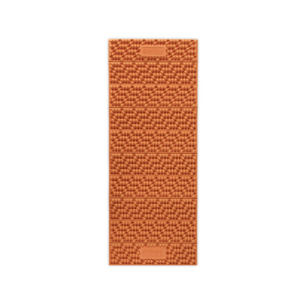 Backcountry scene with NEMO Switchback pad Short ready for sleep under the stars