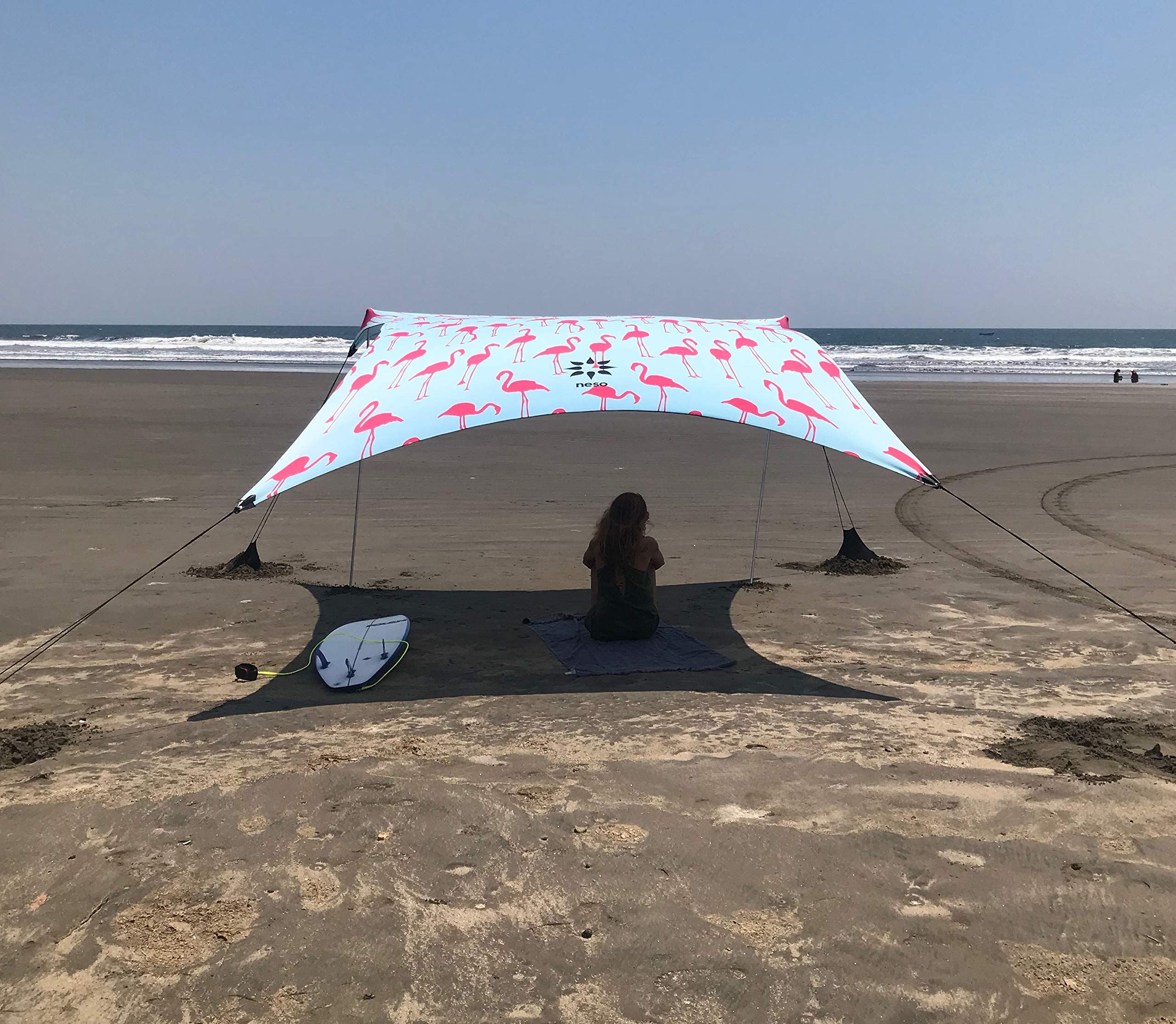 Neso Grande beach tent setup demonstrating quick shade system for family outings
