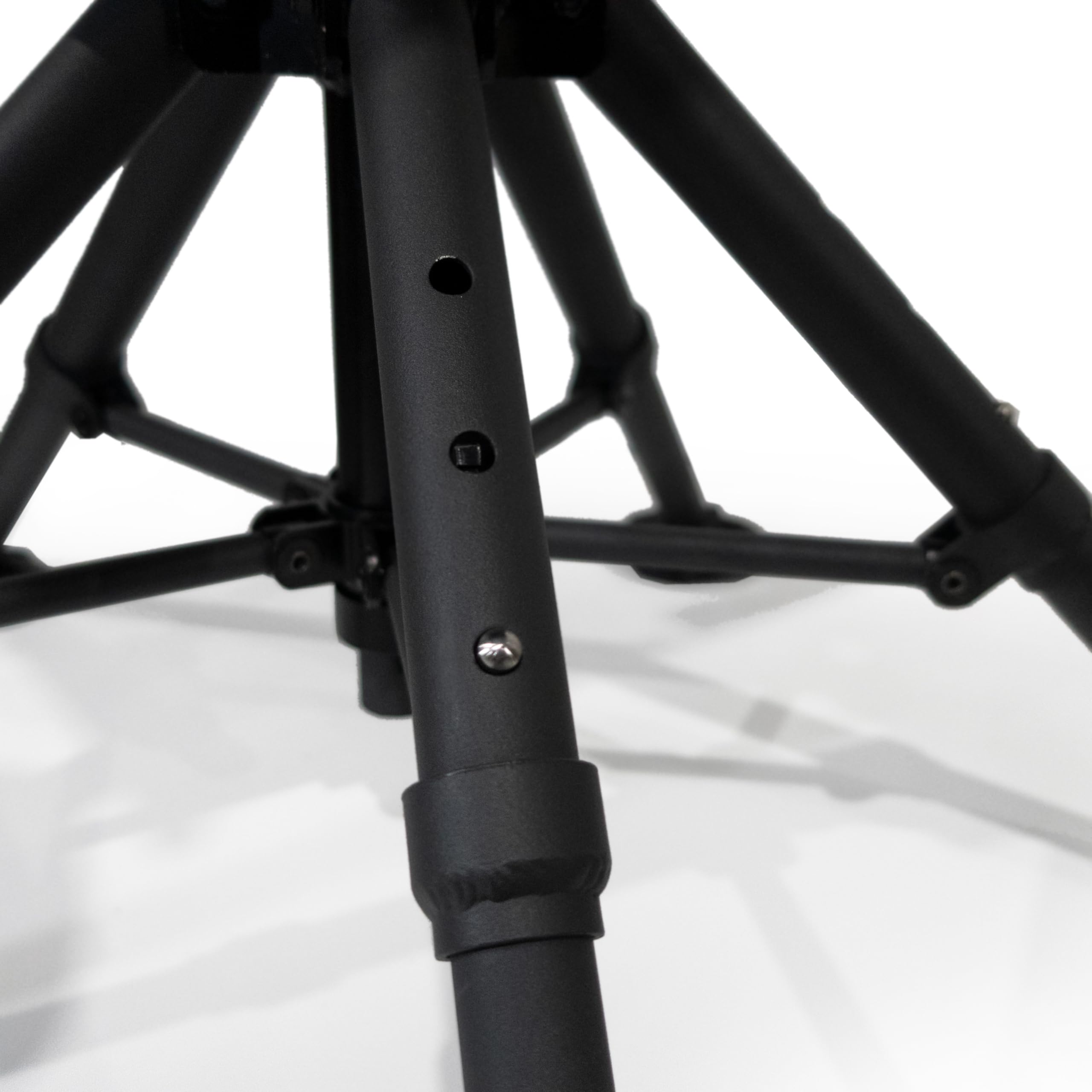 NEXCAM Field Chair built in cup holder keeps drinks handy