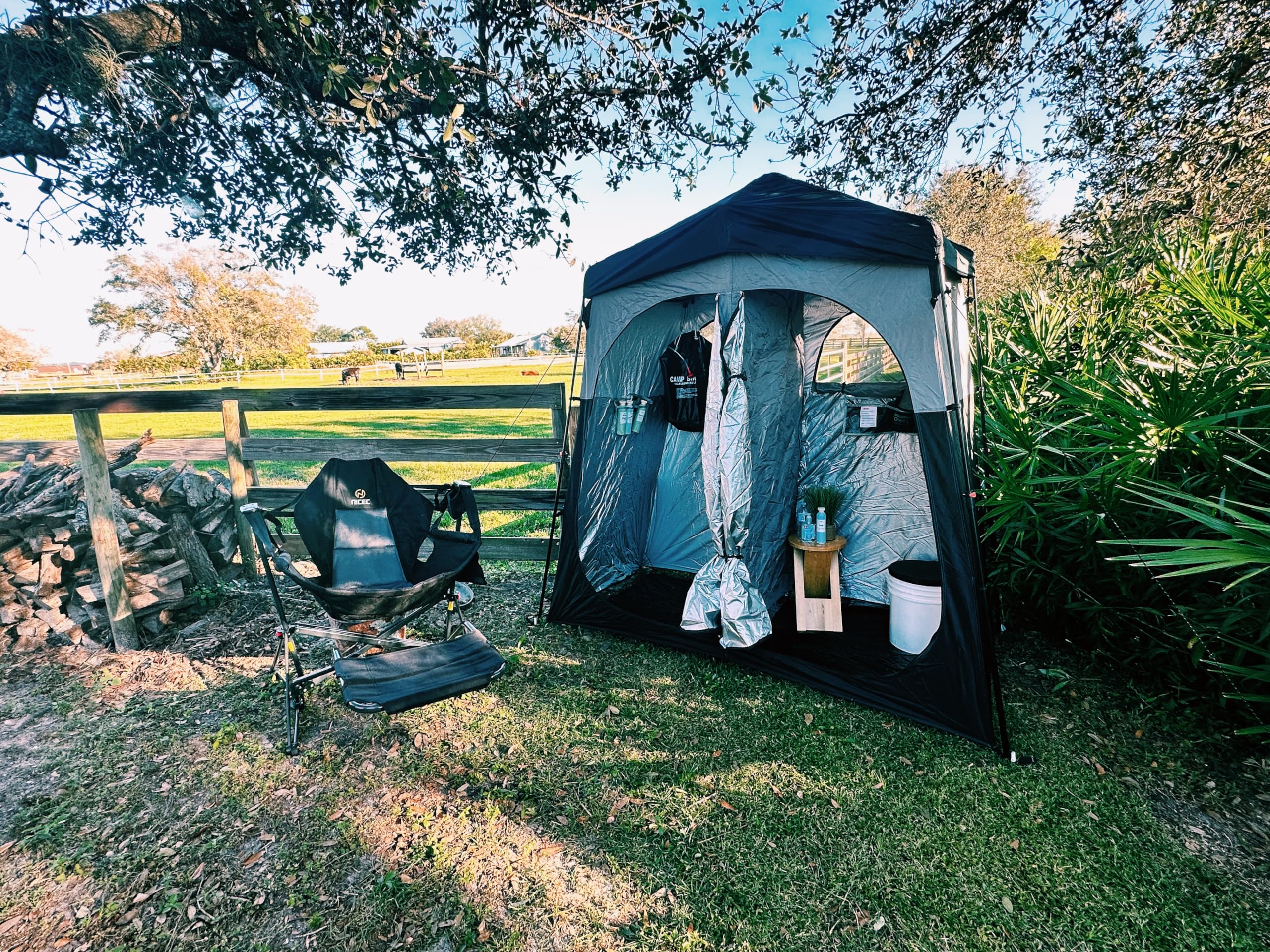 Nice C campsite-friendly tent doubles as backyard changing area