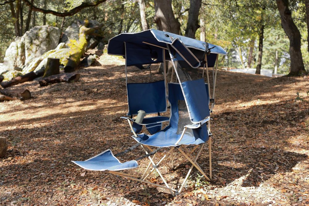 Nice C Chair built-in cooler bag and cup holder for beverages