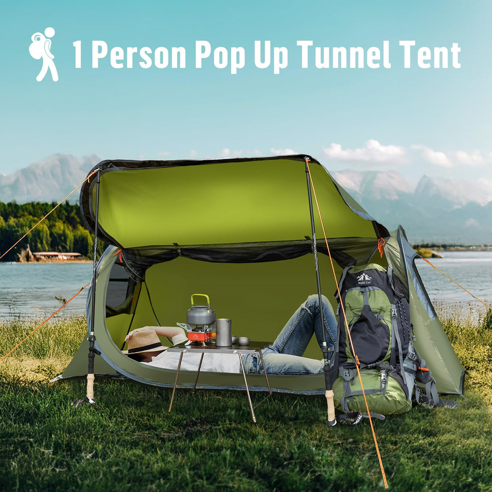 Night Cat pop-up tent includes carry straps for easy transport.