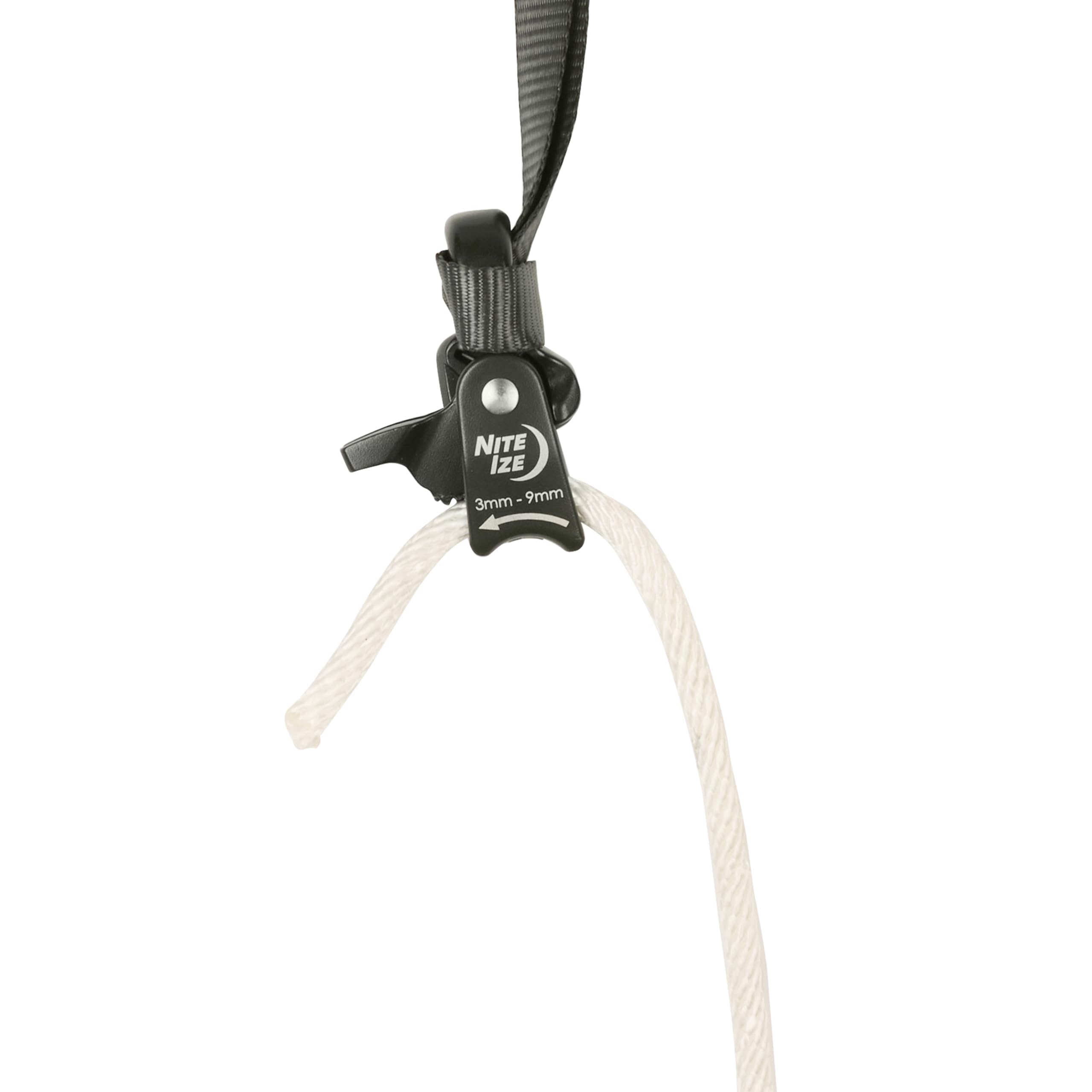 Rope tightener securing 3–9mm rope in use.