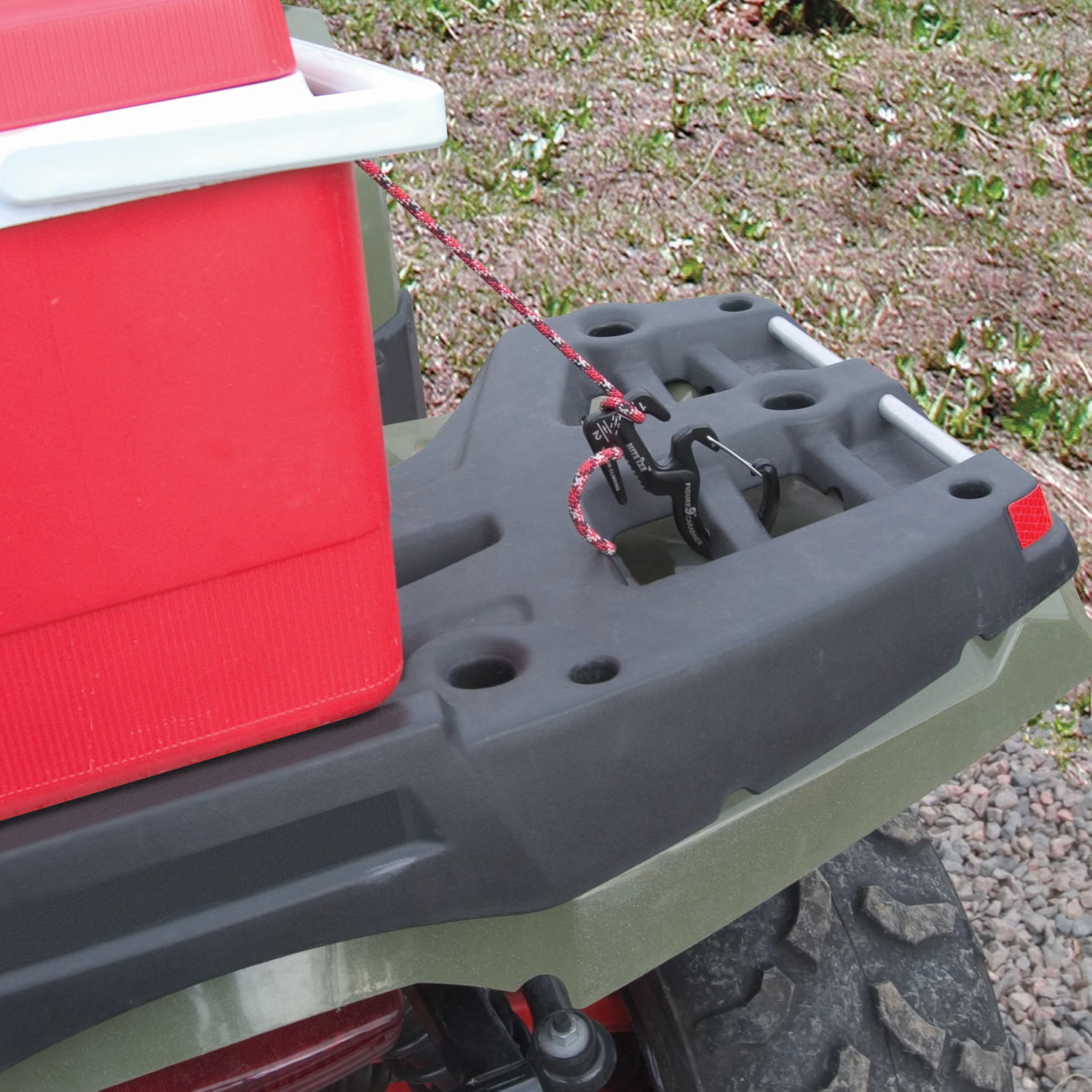 Nite Ize Figure 9 safety release minimizes sudden unloading during use.