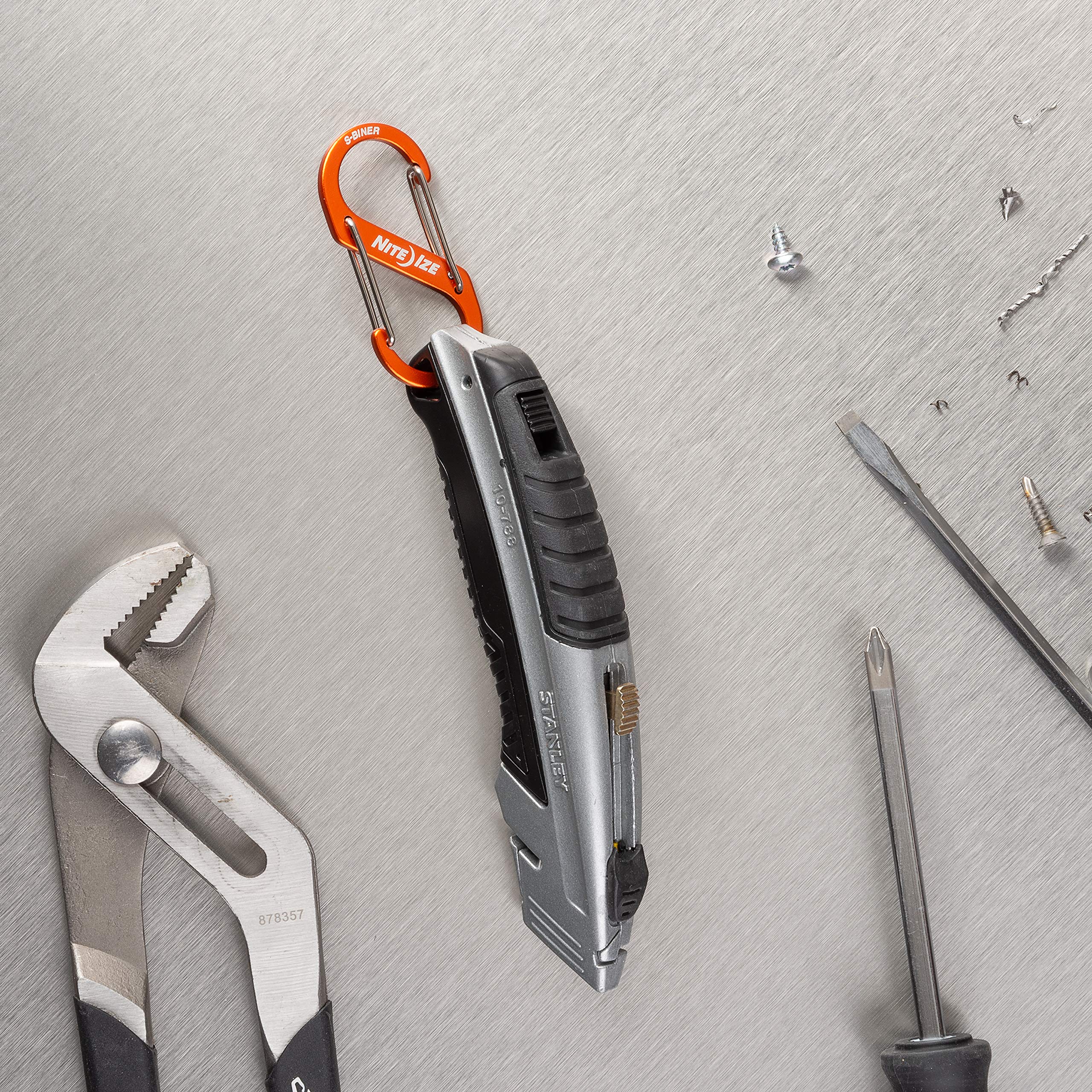 Nite Ize S-Biner zipper-attachment use secures backpack zippers.