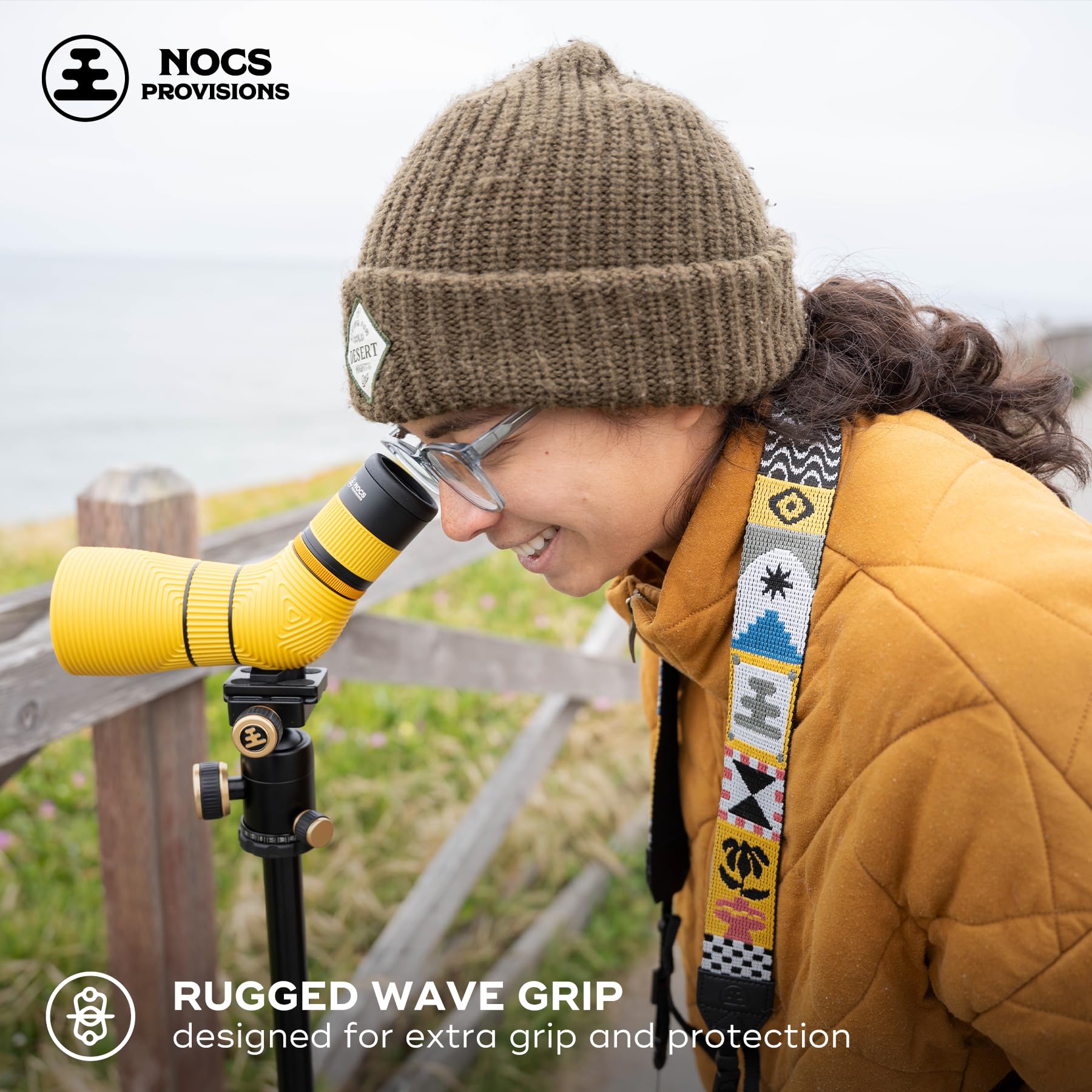 Nocs Provisions Lite View weather-resistance image underscores IPX4 protection in light rain