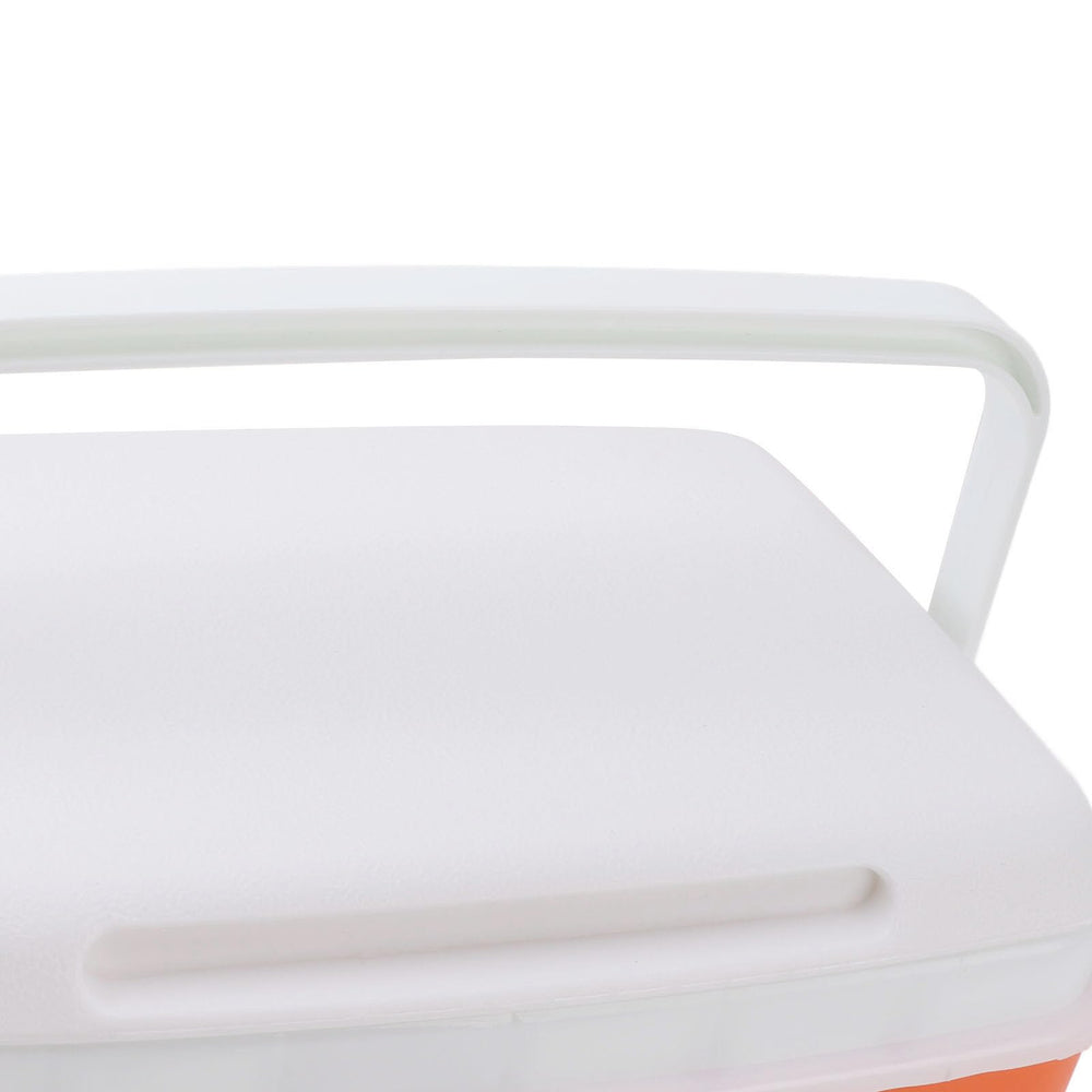 NOENNULL 8L insulated cooler orange insulation detail, helps maintain temperature during outings