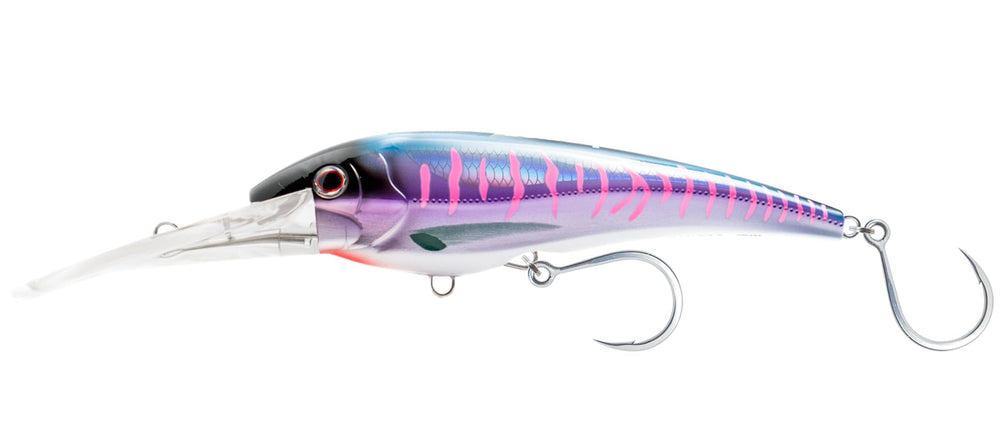 Nomad Design DTX Minnow 165mm pink mackerel side view enhances balance for steady trolling.