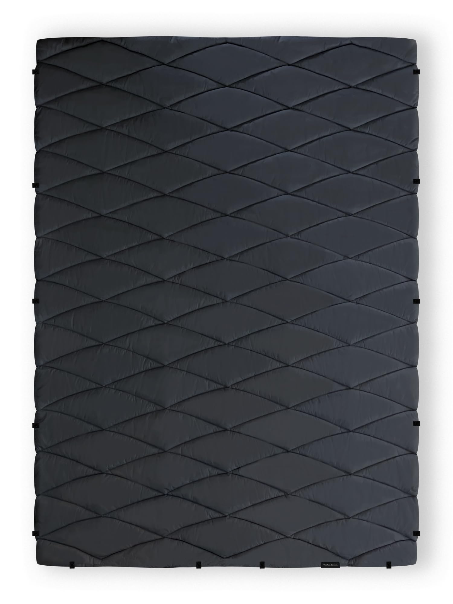 Nomadix Puffer Blanket made from recycled materials reduces virgin plastic usage.
