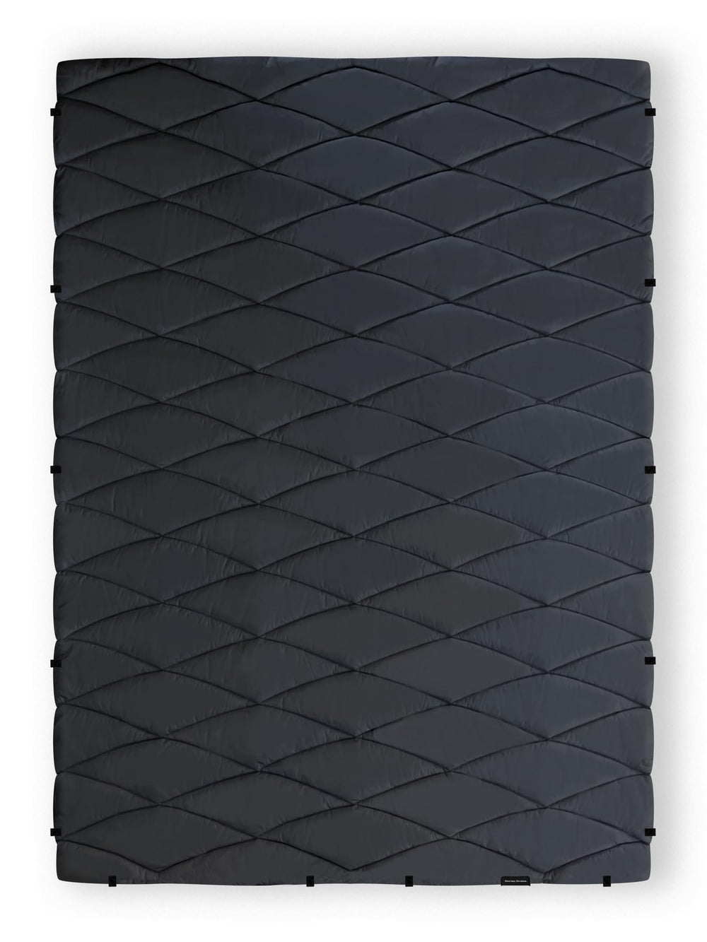 Nomadix Puffer Blanket made from recycled materials reduces virgin plastic usage.